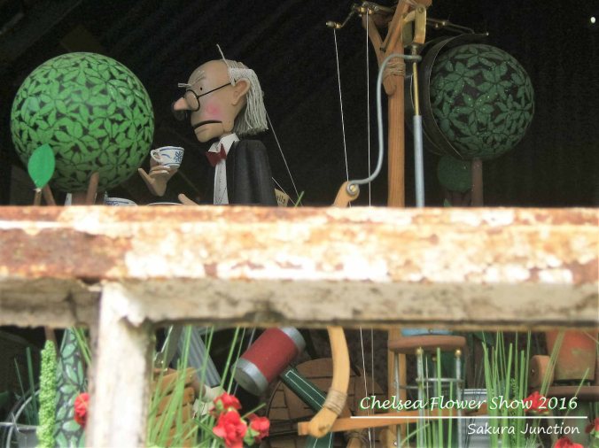 Chelsea a man with Tea B