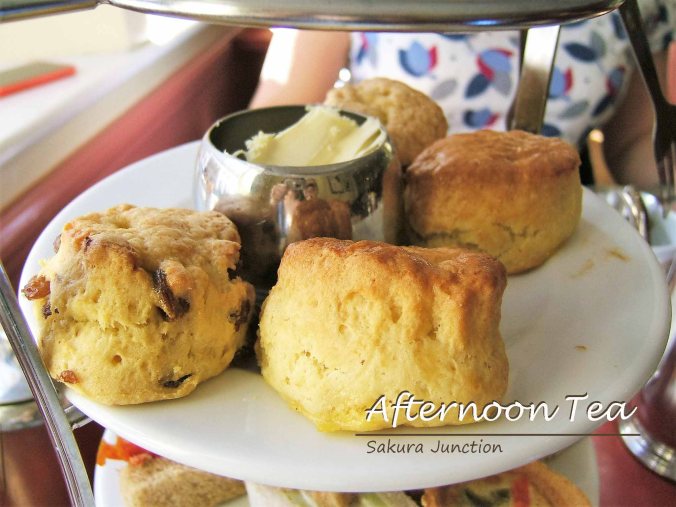 afternoon-tea-middle